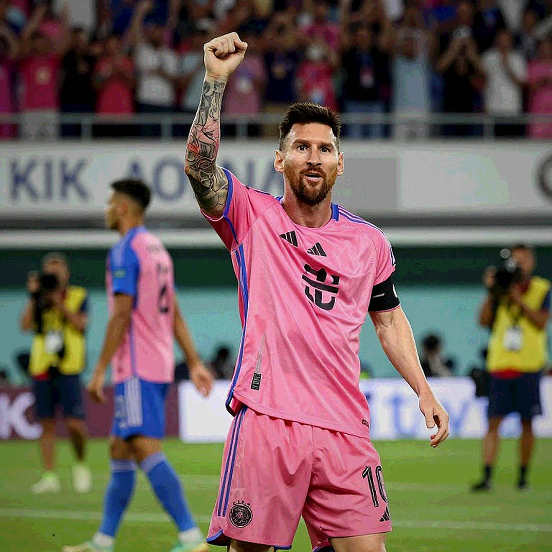 Chợ chuyển nhượng V.League: Nguồn tin, tiền bạc và khoảng trống dữ liệu