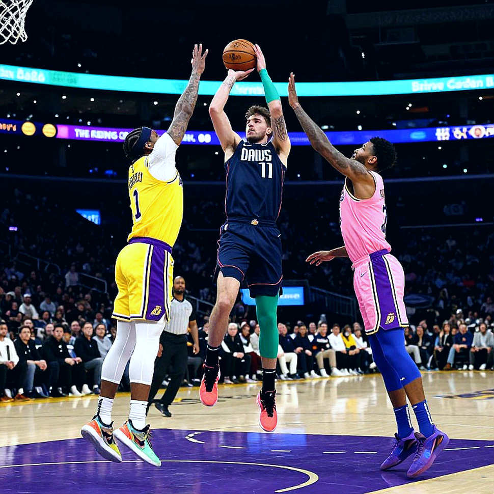 OAKA và bài kiểm tra đầu tiên: Nadir Hifi, Paris Basketball và cái nóng không đo được bằng chỉ số