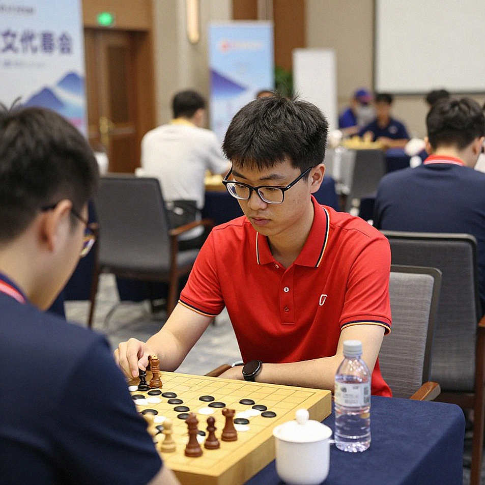 Olympiad cờ vua 2026 tại Samarkand: Ấn Độ giữ ngai kép và nửa bàn cờ còn bị bỏ quên