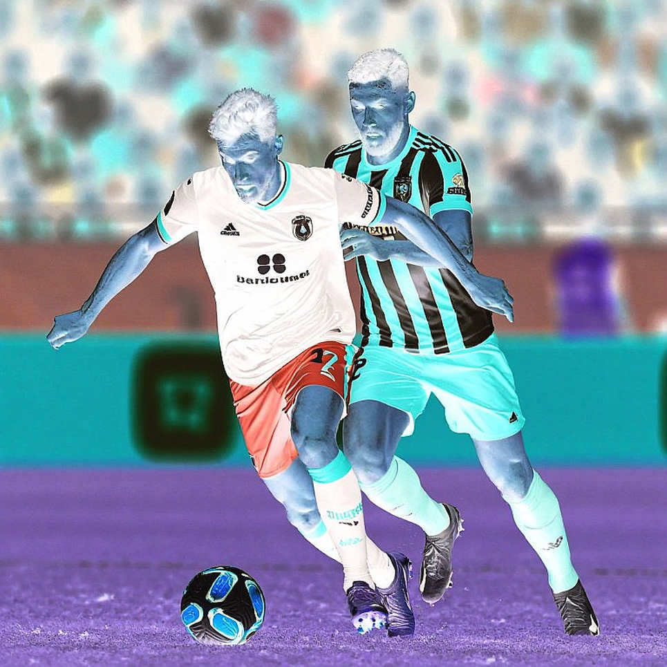 Phút 88 ở Thiên Trường: VAR, năm quyền thay người và bộ xương thật của V.League